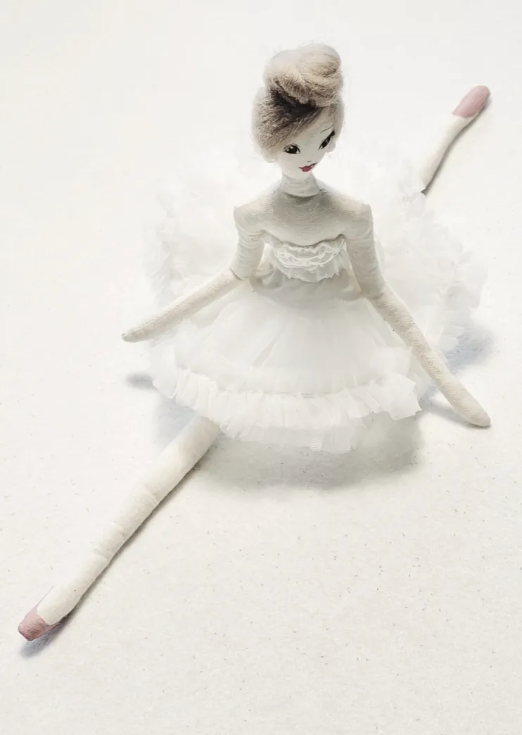 DOLLY FASHION BALLERINA RAG DOLL HIGH HAIR KNOT OFF-WHITE