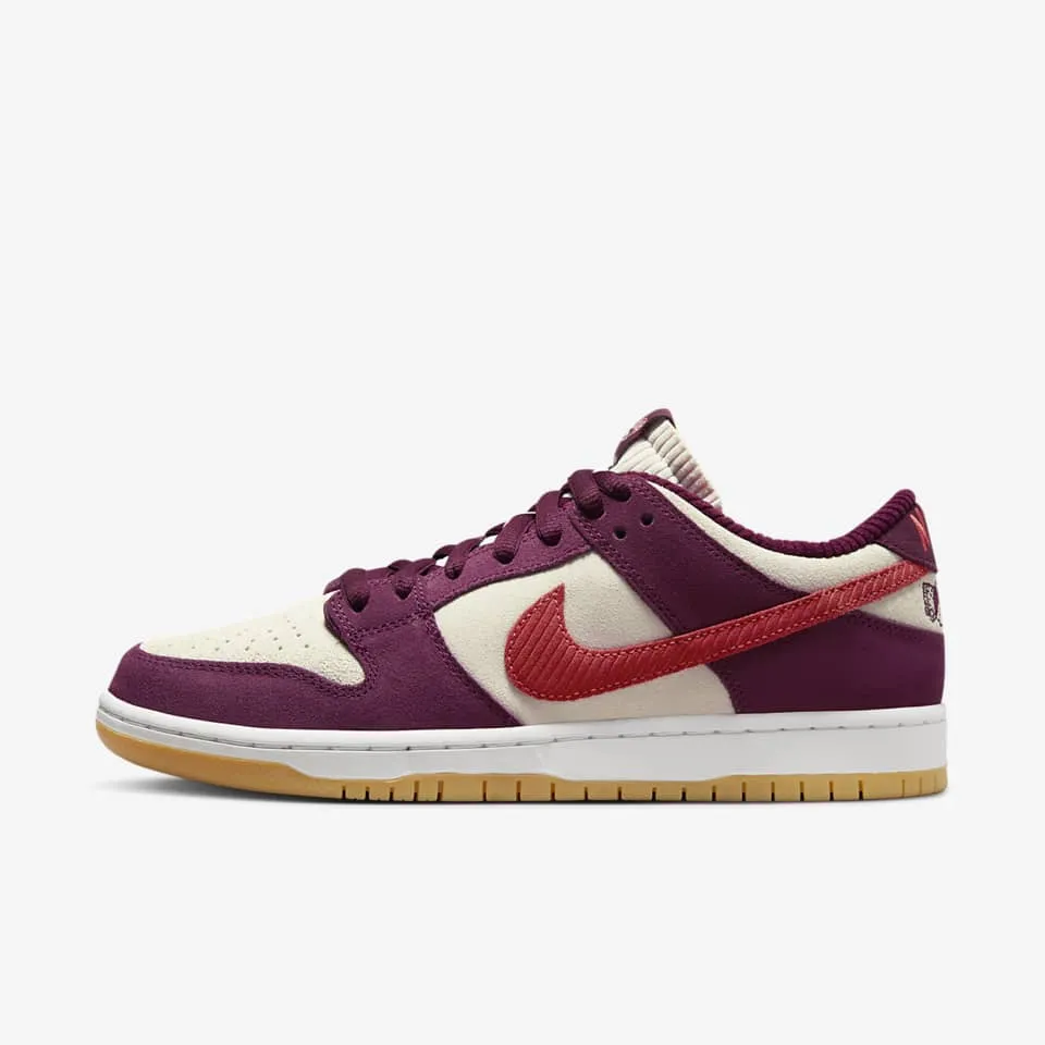 Nike SB Dunk Low Skate Like a Girl