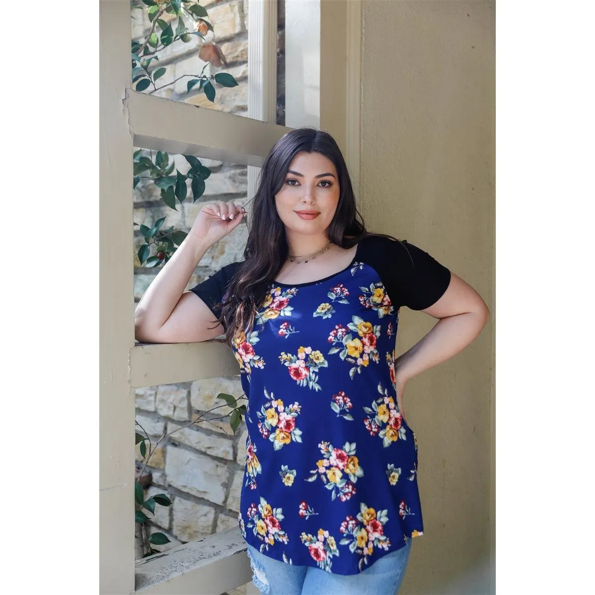 Plus Floral Print & Ribbed Black Colorblock Top