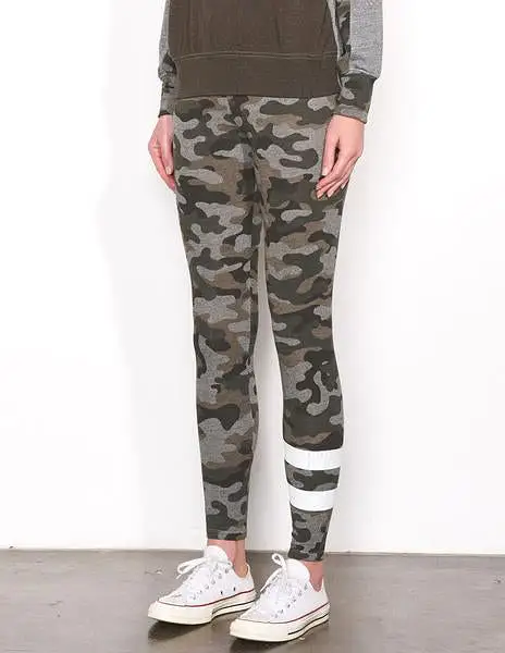 Sundry Stripes Camo Yoga Pant Desert